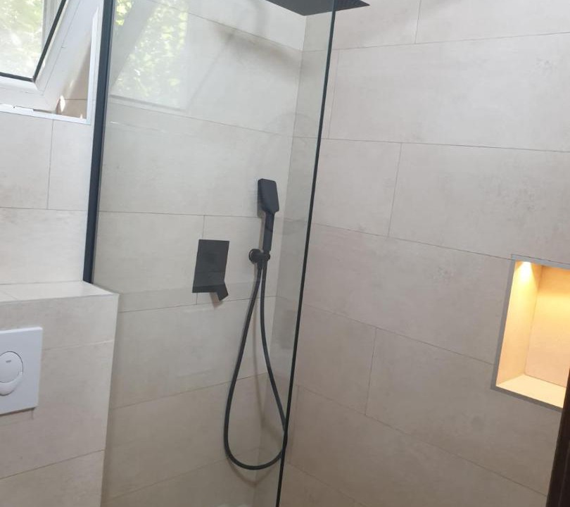 Photo of Bathroom in Burtaisi