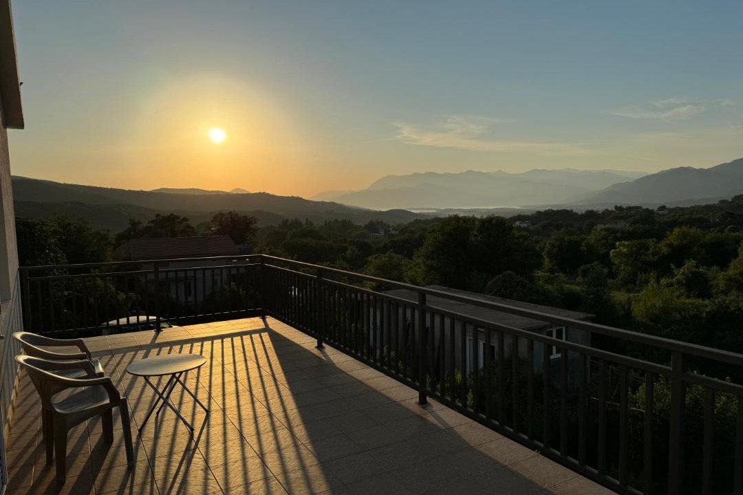 Photo of Patio Balcony in Radanovici