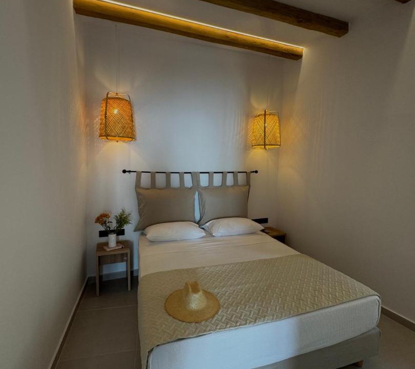 Photo of Bedroom in Ios Town