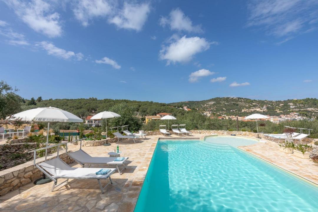 Photo of Others in Gaios
