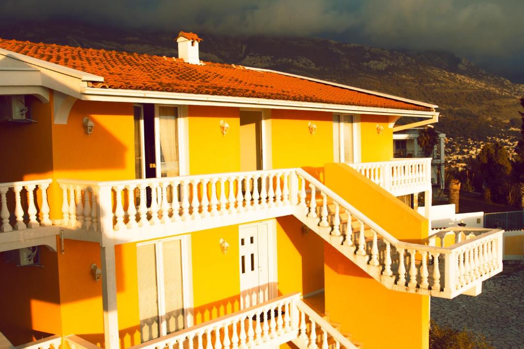 Photo of Others in Sutomore