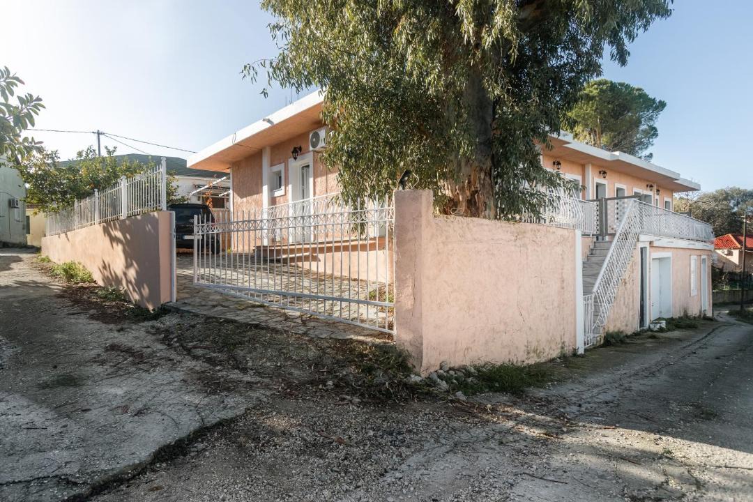 Photo of Others in Mantzavinata