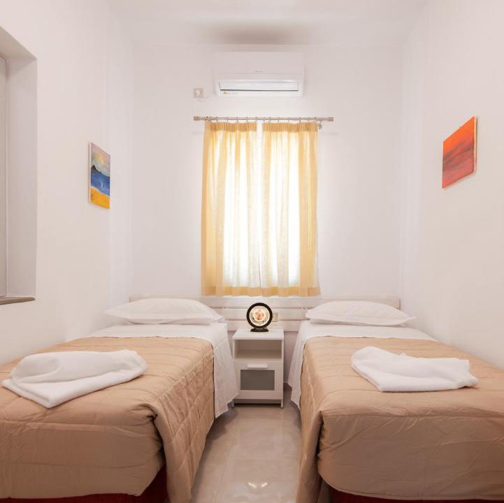 Photo of Bedroom in Platis Gialos