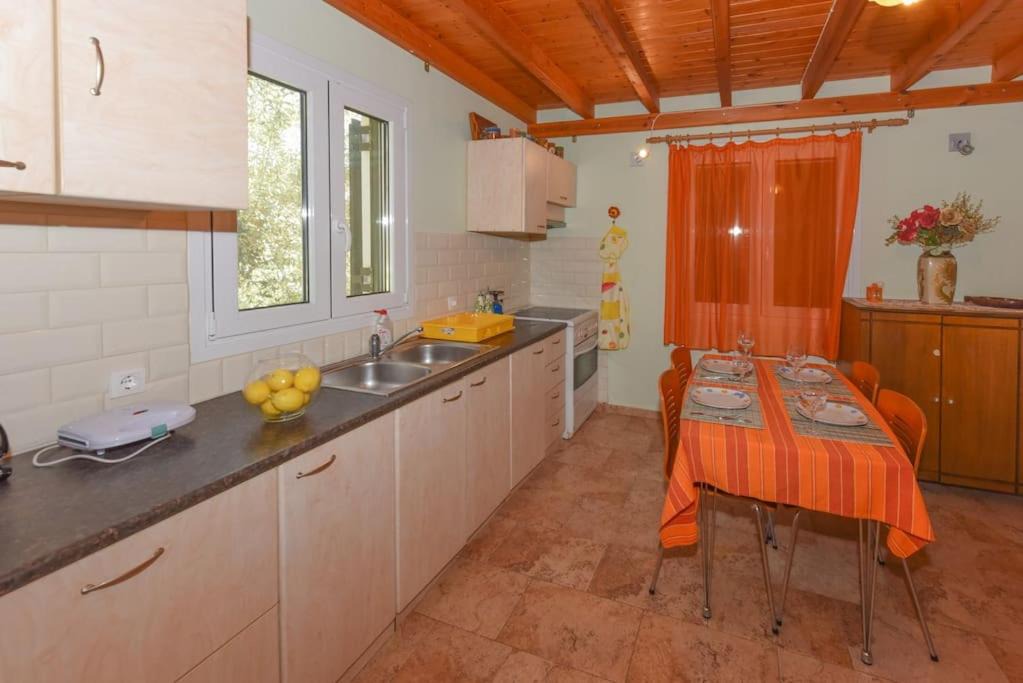 Photo of Kitchen in Limnionas