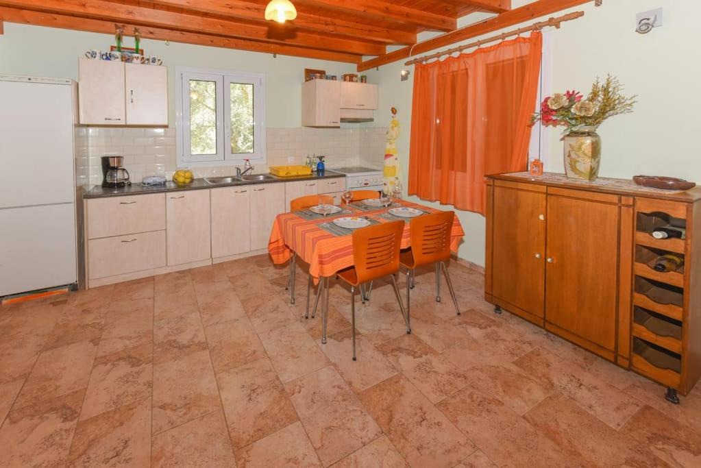 Photo of Kitchen in Limnionas