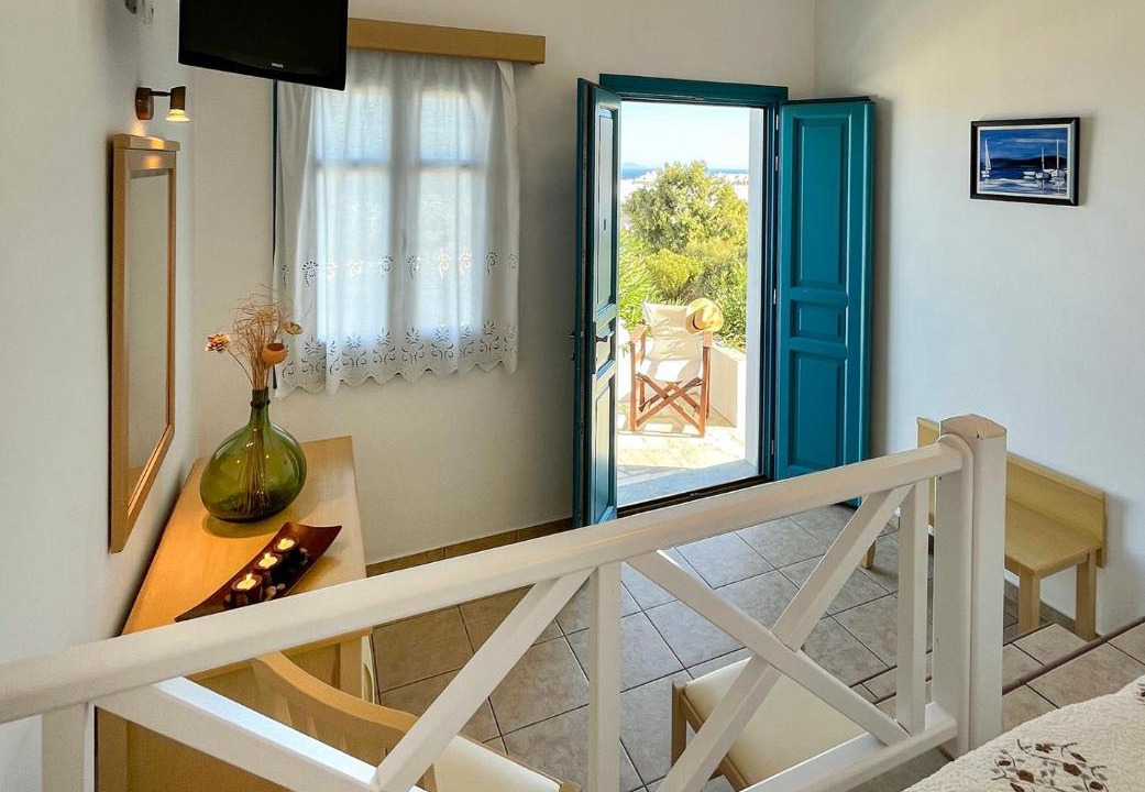 Photo of Others in Chora Folegandros