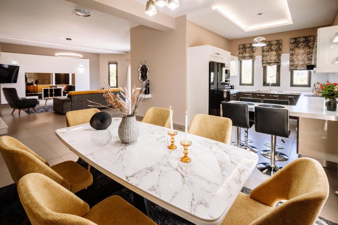 Photo of Livingroom in Neromilos