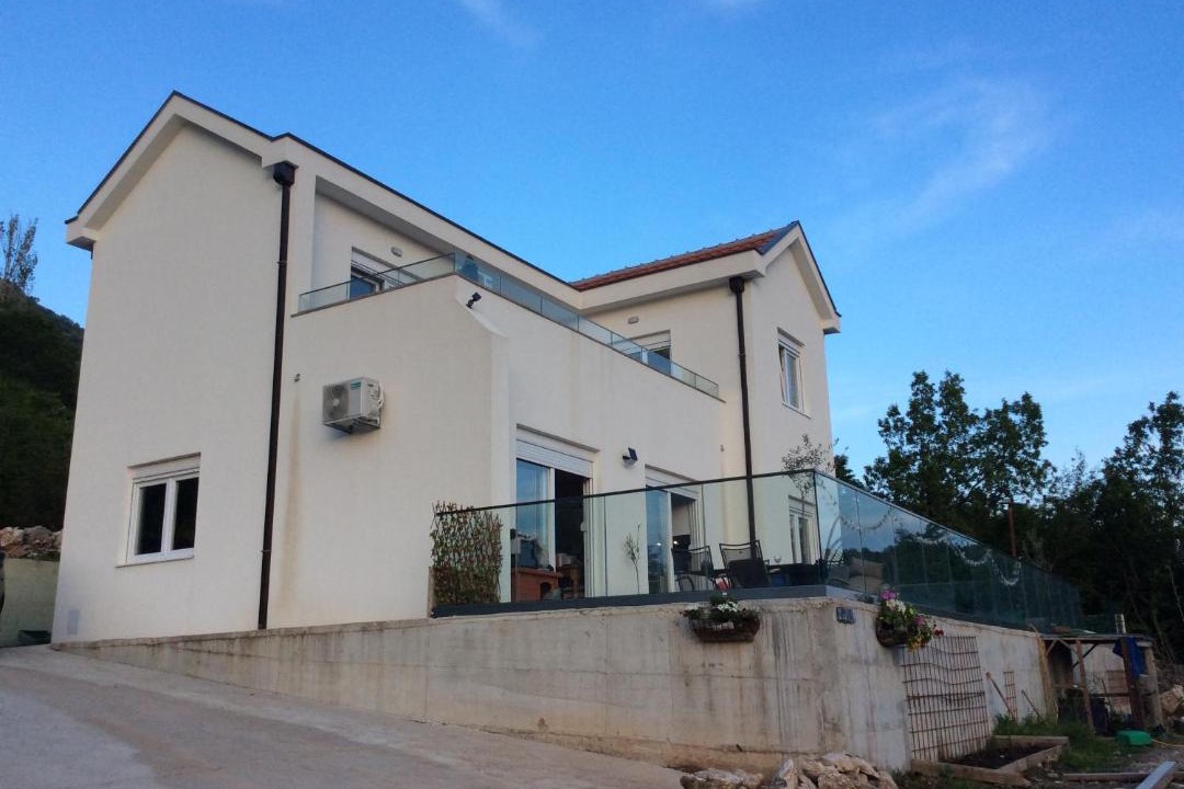 Photo of Buildings in Lapcici