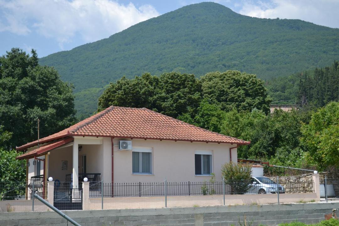 Photo of Others in Almopia