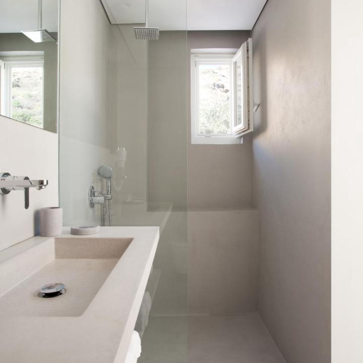 Photo of Bathroom in Ios Town