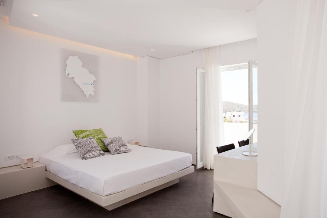 Photo of Bedroom in Ios Town