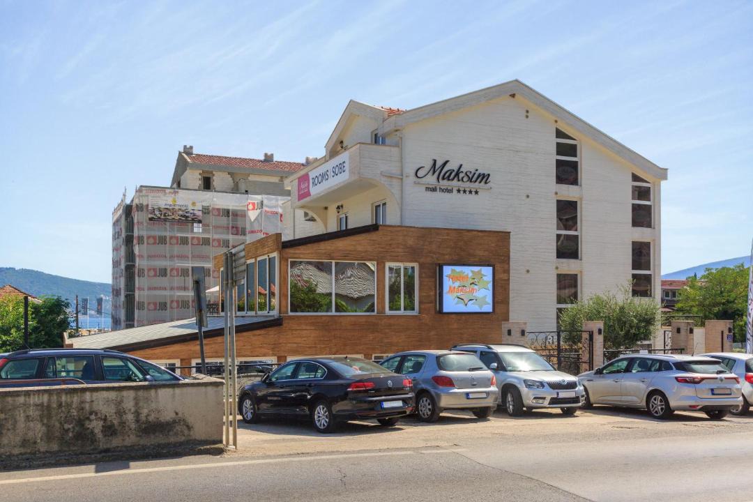 Photo of Others in Meljine