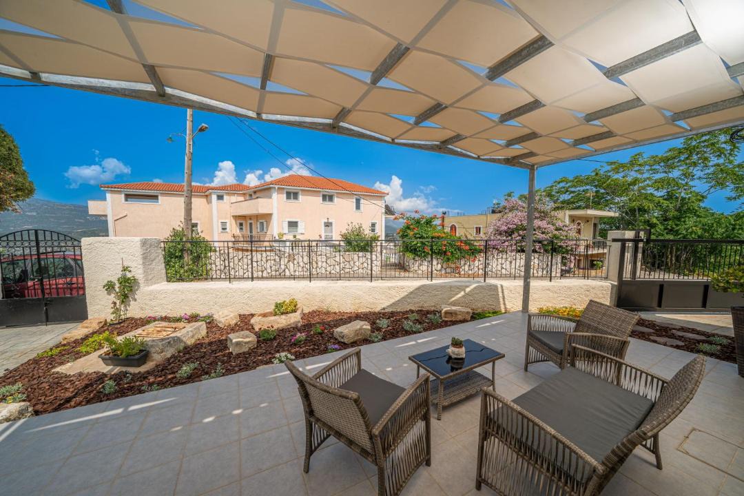 Photo of Patio Balcony in Khelmata