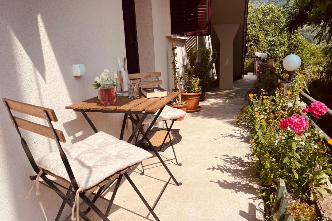 Photo of Patio Balcony in Virpazar