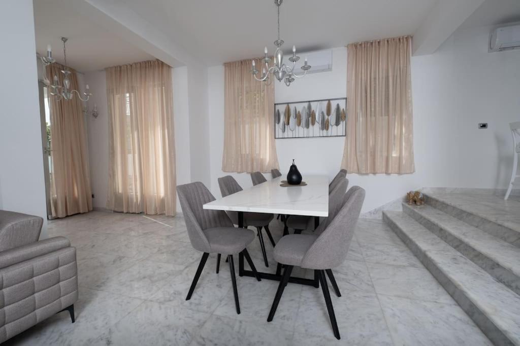 Photo of Livingroom in Strp
