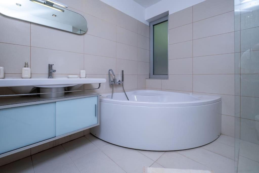 Photo of Bathroom in Strp