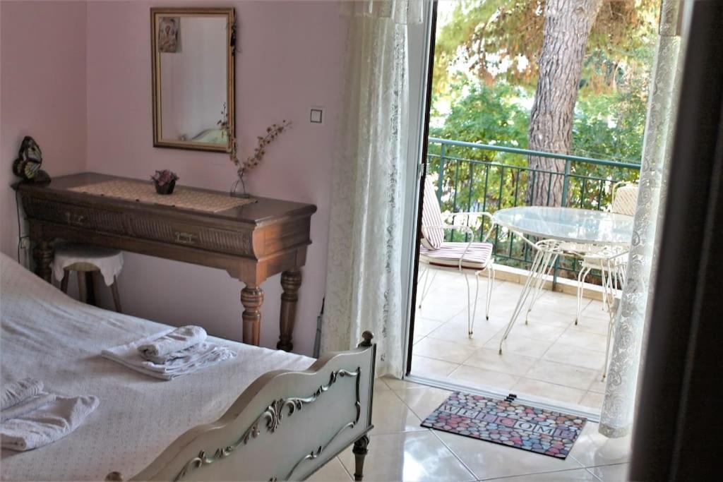 Photo of Bedroom in Varkiza
