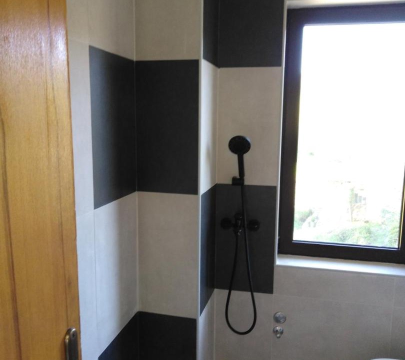 Photo of Bathroom in Karuc