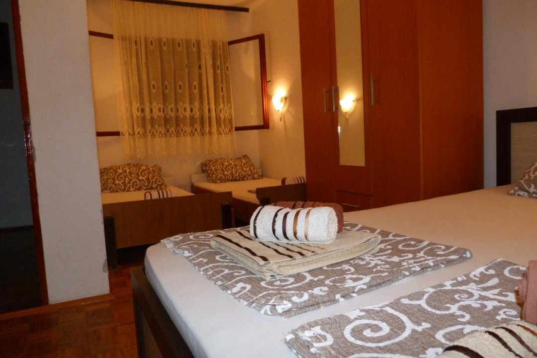 Photo of Bedroom in Sutomore