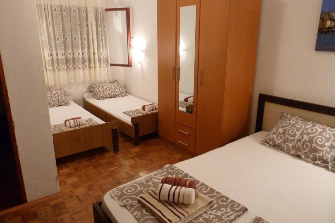Photo of Bedroom in Sutomore