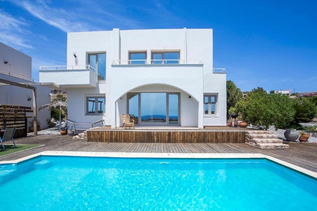 Photo of Others in Pefkos