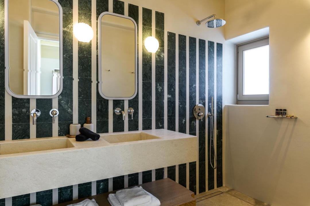 Photo of Bathroom in Ano Mera