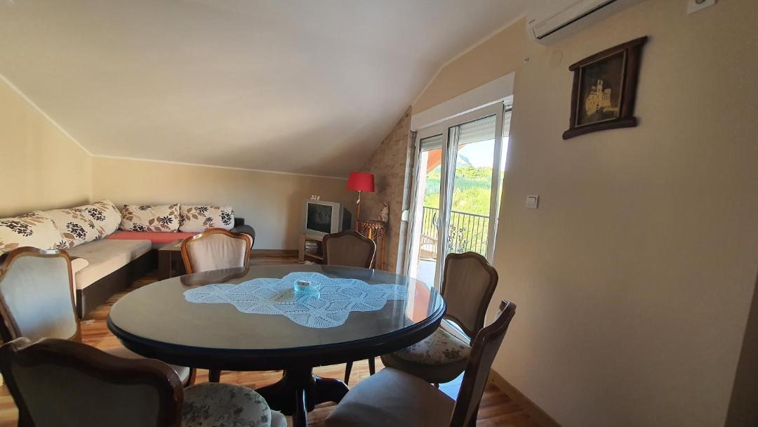 Photo of Livingroom in Igalo
