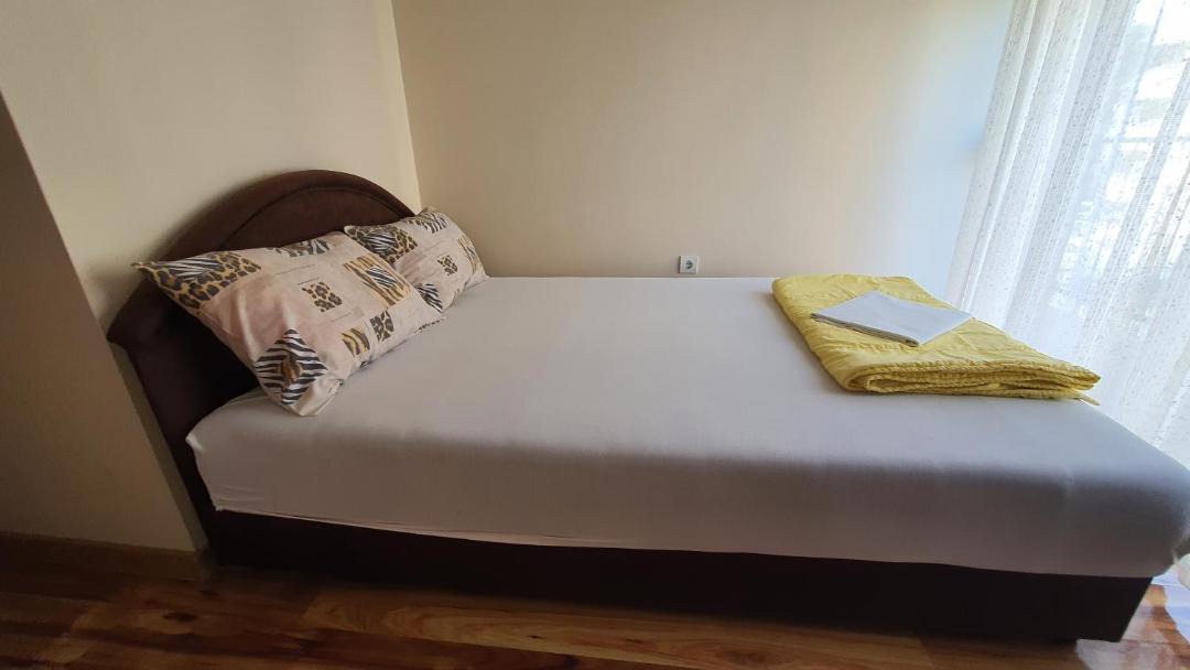 Photo of Bedroom in Igalo