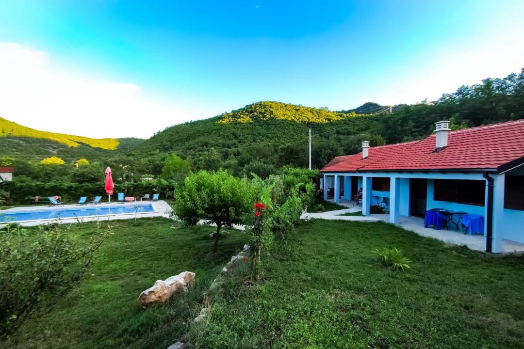 Photo of Buildings in Rijecani
