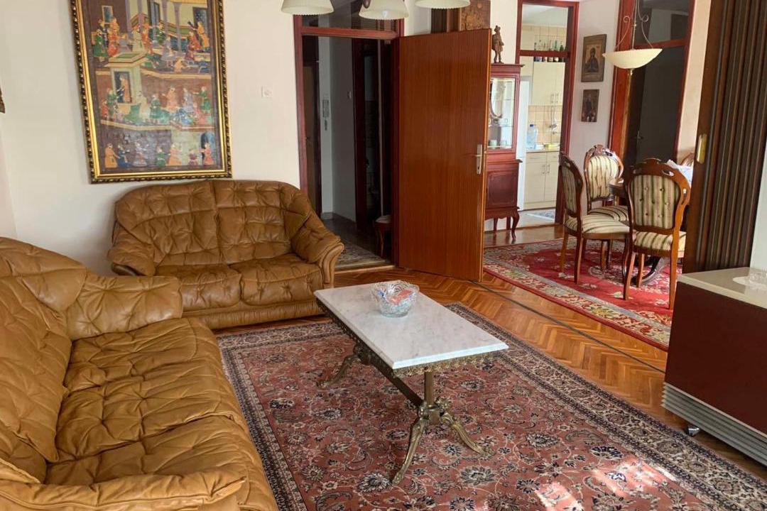 Photo of Livingroom in Bar
