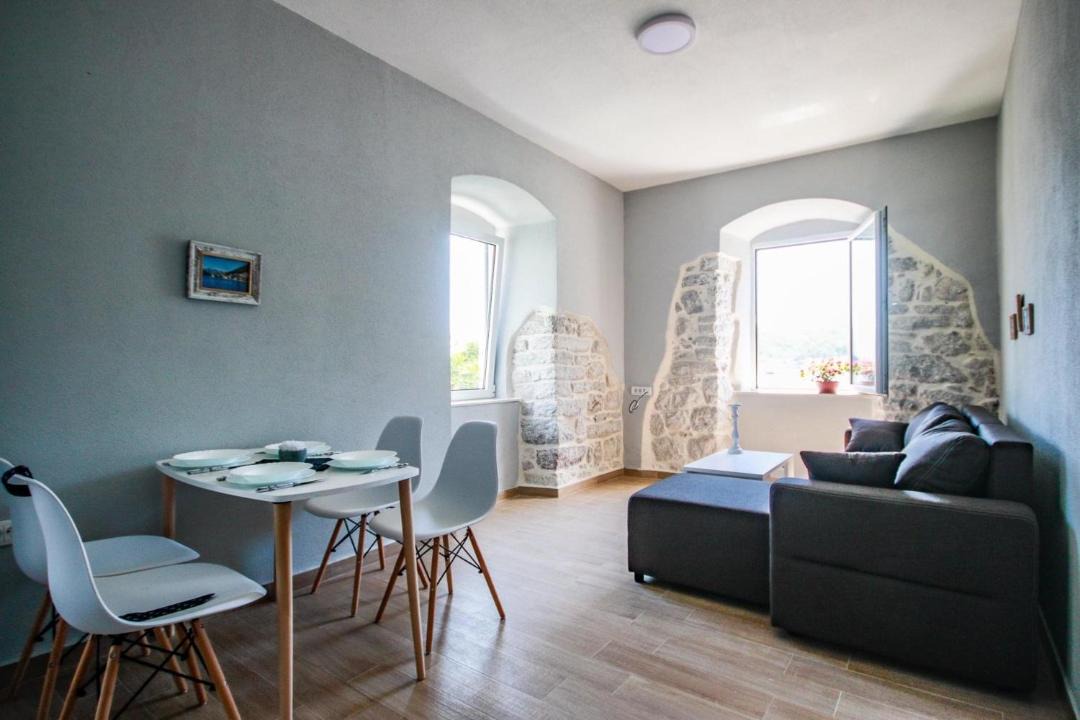 Photo of Livingroom in Lepetane