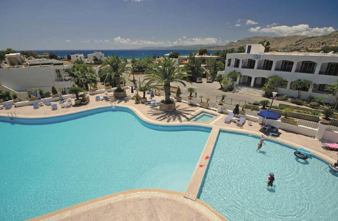 Photo of Others in Pefkos