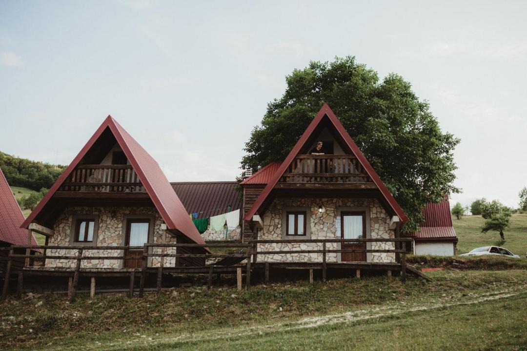 Photo of Others in Milosevici