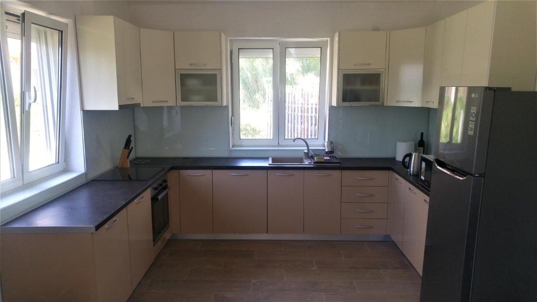 Photo of Kitchen in Burtaisi