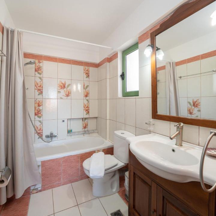 Photo of Bathroom in Skala