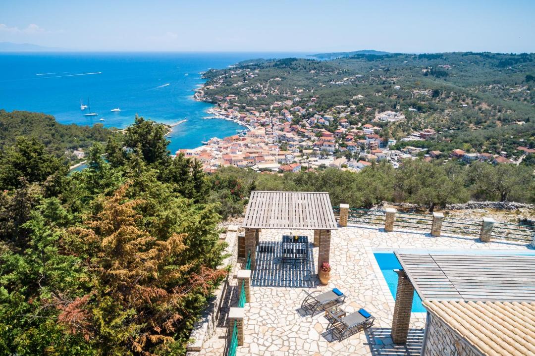 Photo of Others in Gaios