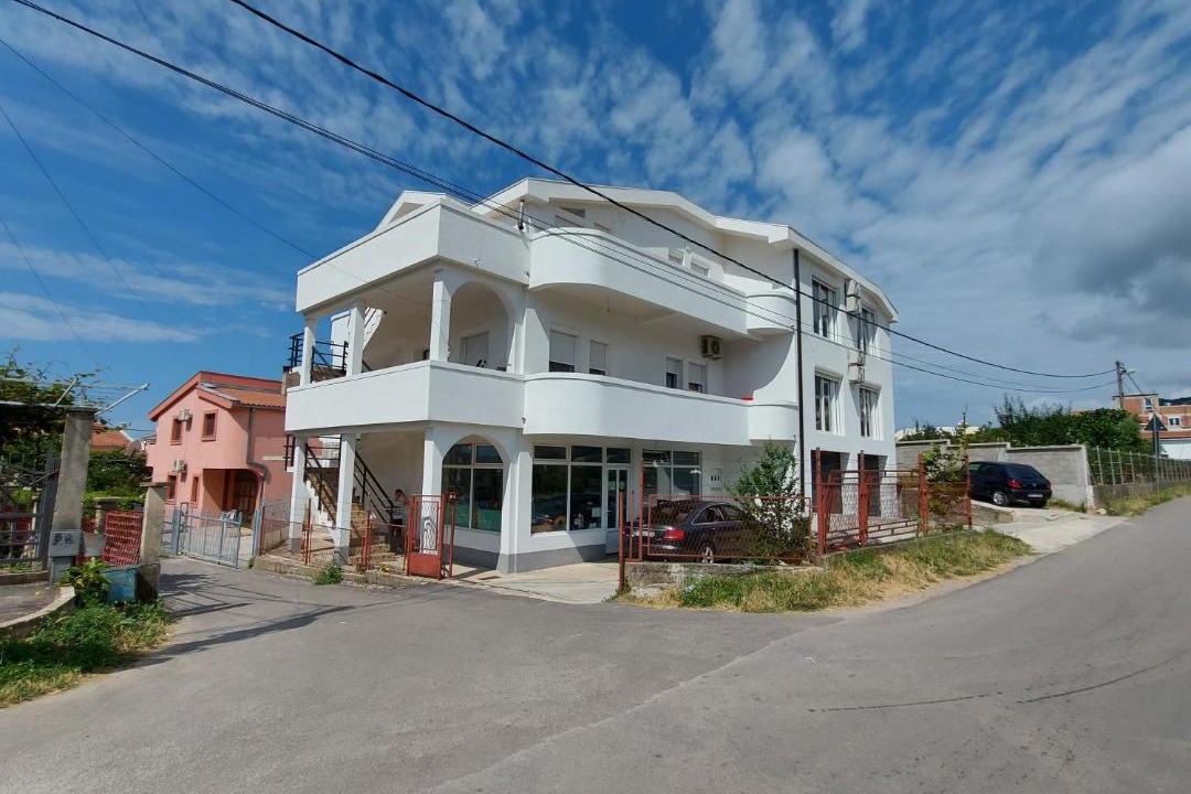Photo of Buildings in Zeljeznica