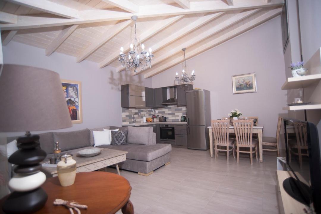 Photo of Livingroom in Apolpaina