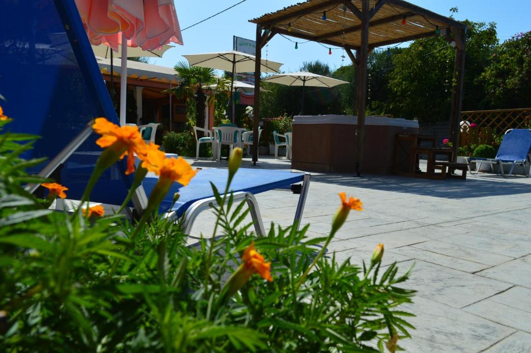 Photo of Others in Messonghi
