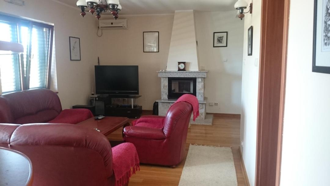 Photo of Livingroom in Sutomore