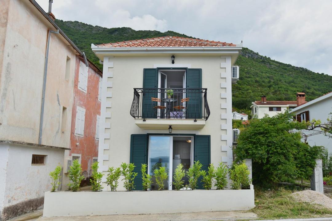 Photo of Buildings in Kamenari