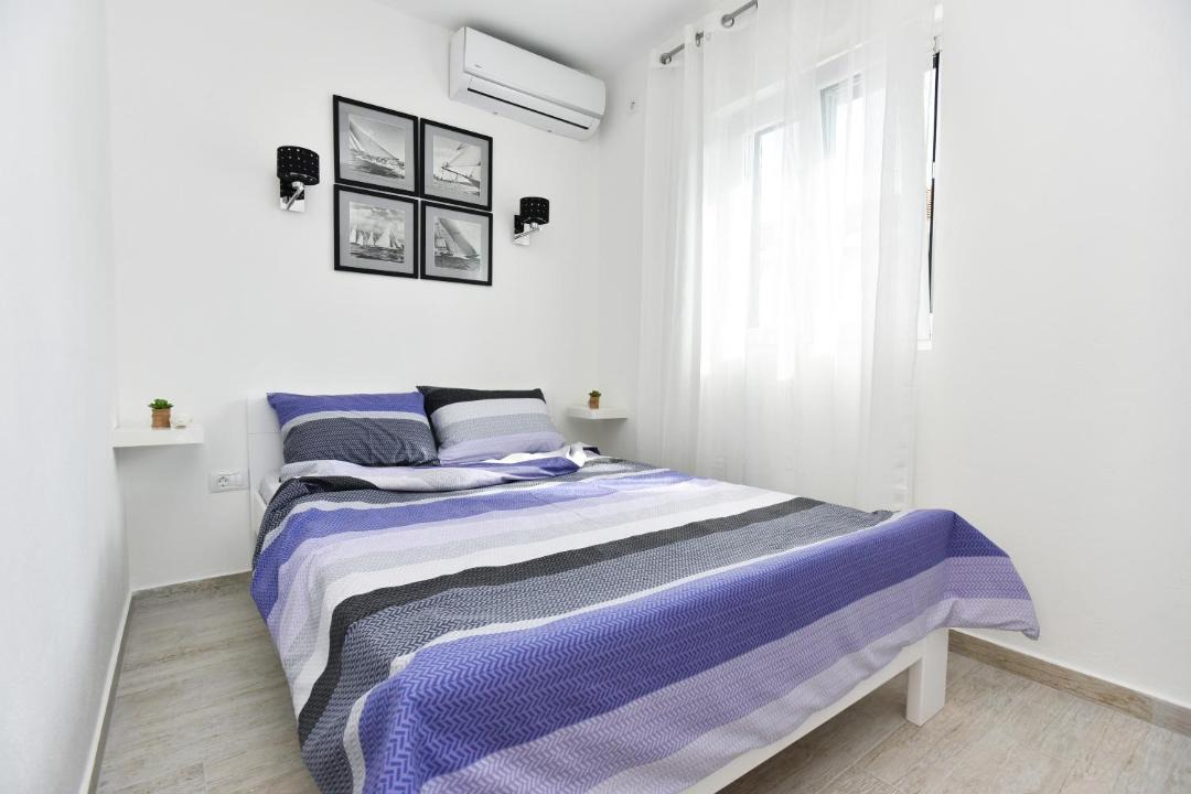 Photo of Bedroom in Kamenari