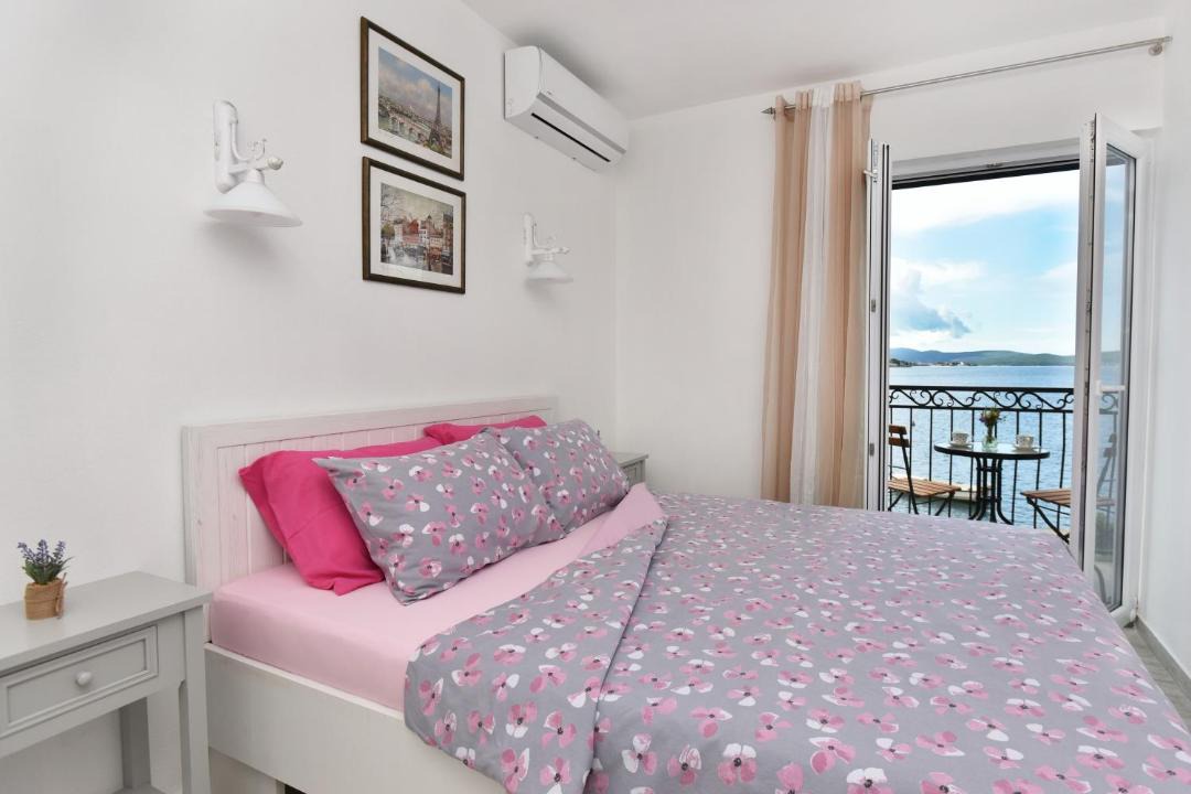 Photo of Bedroom in Kamenari