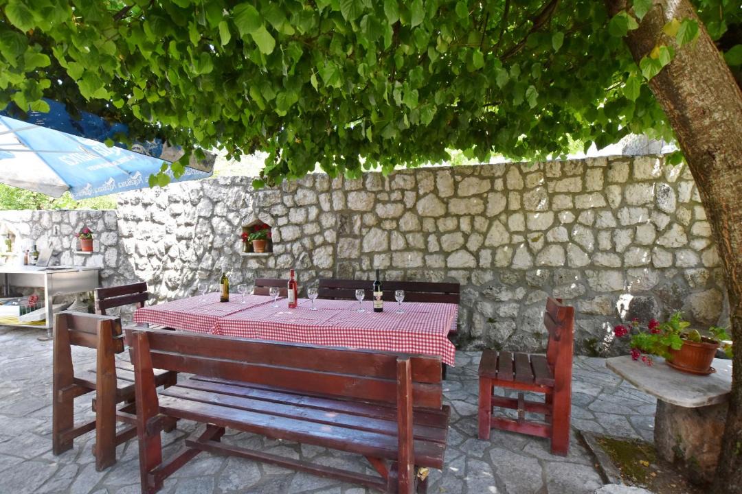 Photo of Others in Limljani