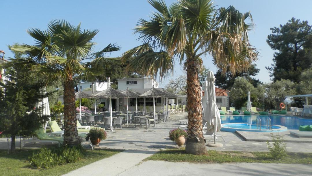 Photo of Others in Skala Rachoniou