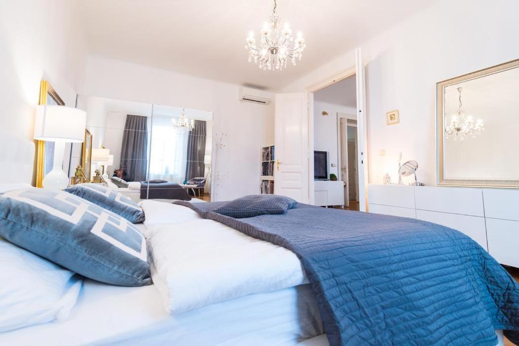 Photo of Bedroom in Downtown
