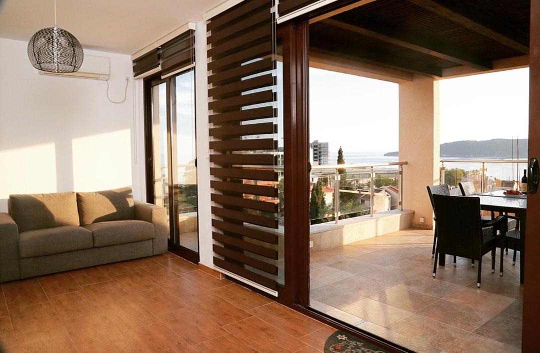 Photo of Livingroom in Becici