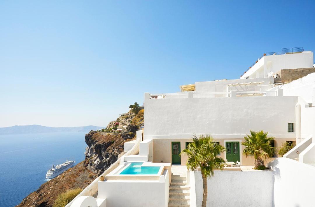 Photo of Others in Fira