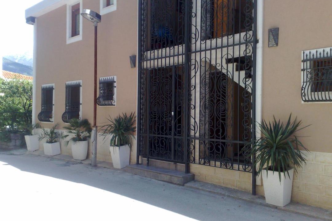 Photo of Buildings in Gospostina