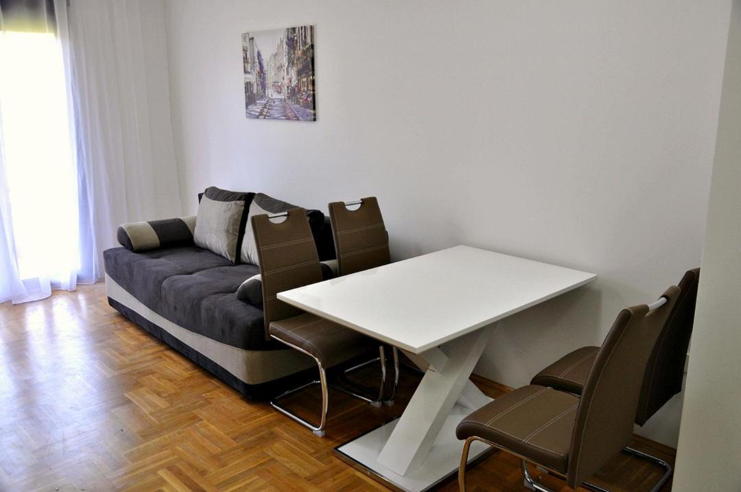 Photo of Livingroom in Podmaine